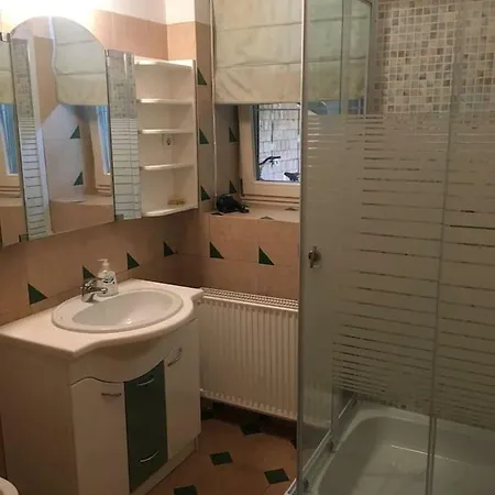 Fenyo Apartman